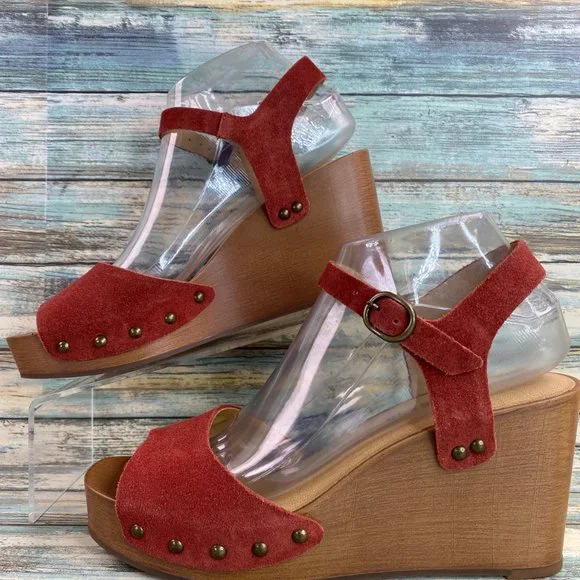 Lucky Brand Zashti Wedge Sandals Size 7.5M Currant Red Suede Womens - Picture 2 of 12